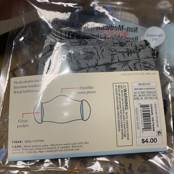 Mask Tonka truck sanitizer/lip balm and holder 8 mask - Picture 5 of 5